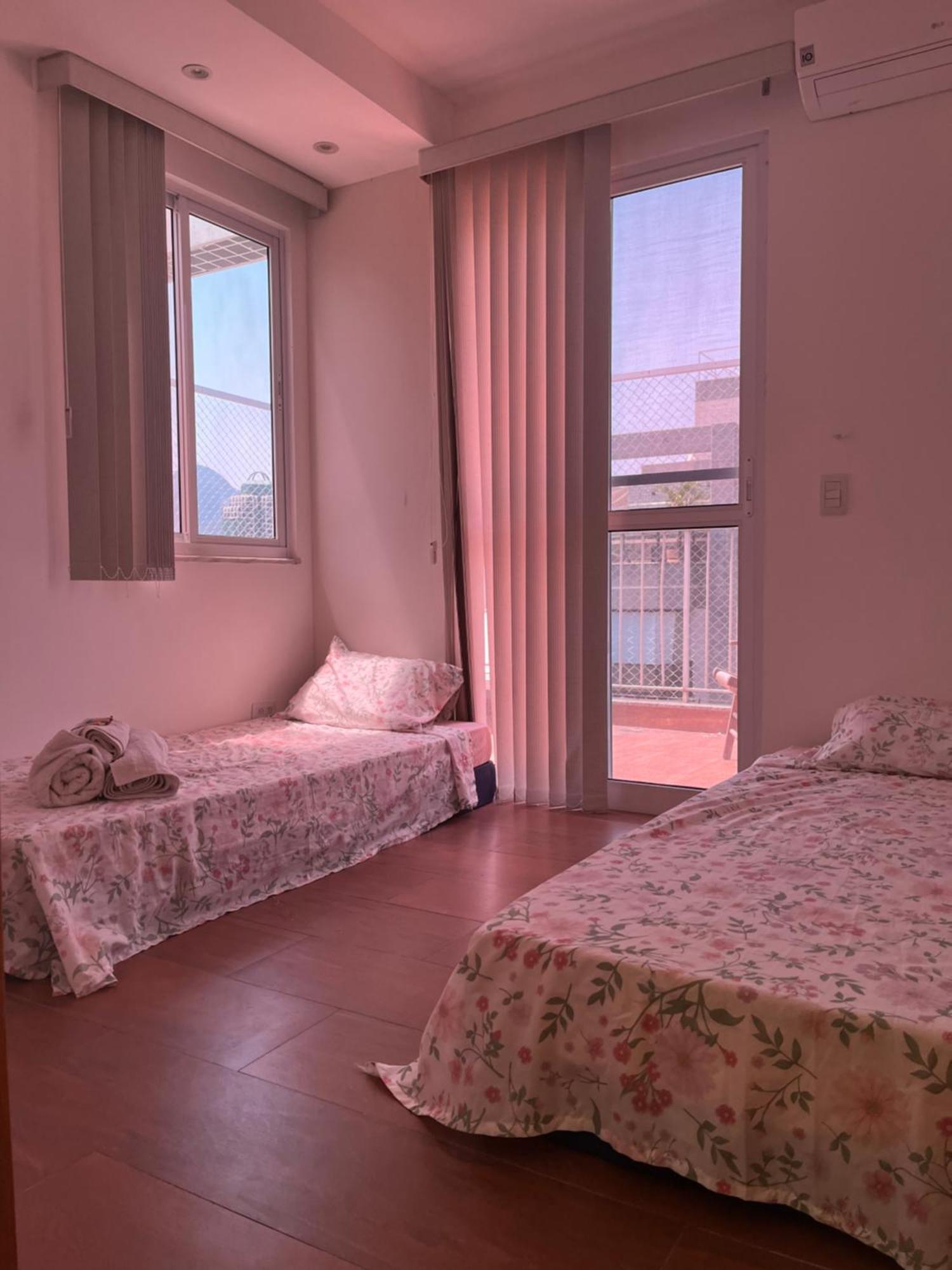 Cobertura Incrivel, Silenciosa E Familiar Com Sala Ampla, Cozinha Americana, 3 Quartos, Area Gourmet, Terraco Aberto Com Churrasqueira E Jacuzzi Na Da Barra Da Tijuca - - Apto Inteiro So Pra Voce Appartement