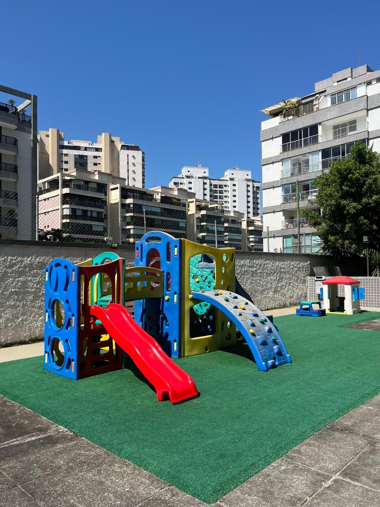 Cobertura Incrivel, Silenciosa E Familiar Com Sala Ampla, Cozinha Americana, 3 Quartos, Area Gourmet, Terraco Aberto Com Churrasqueira E Jacuzzi Na Da Barra Da Tijuca - - Apto Inteiro So Pra Voce Appartement Rio de Janeiro